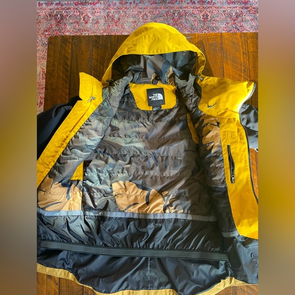 Women’s North Face Winter Jacket SMALL - Picture 2 of 5